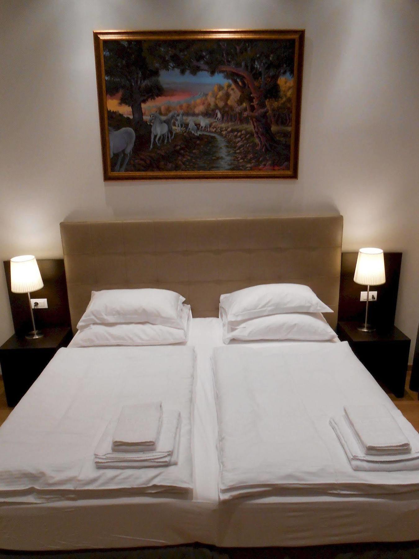 The Palace Suites And Apartments Praha Eksteriør bilde